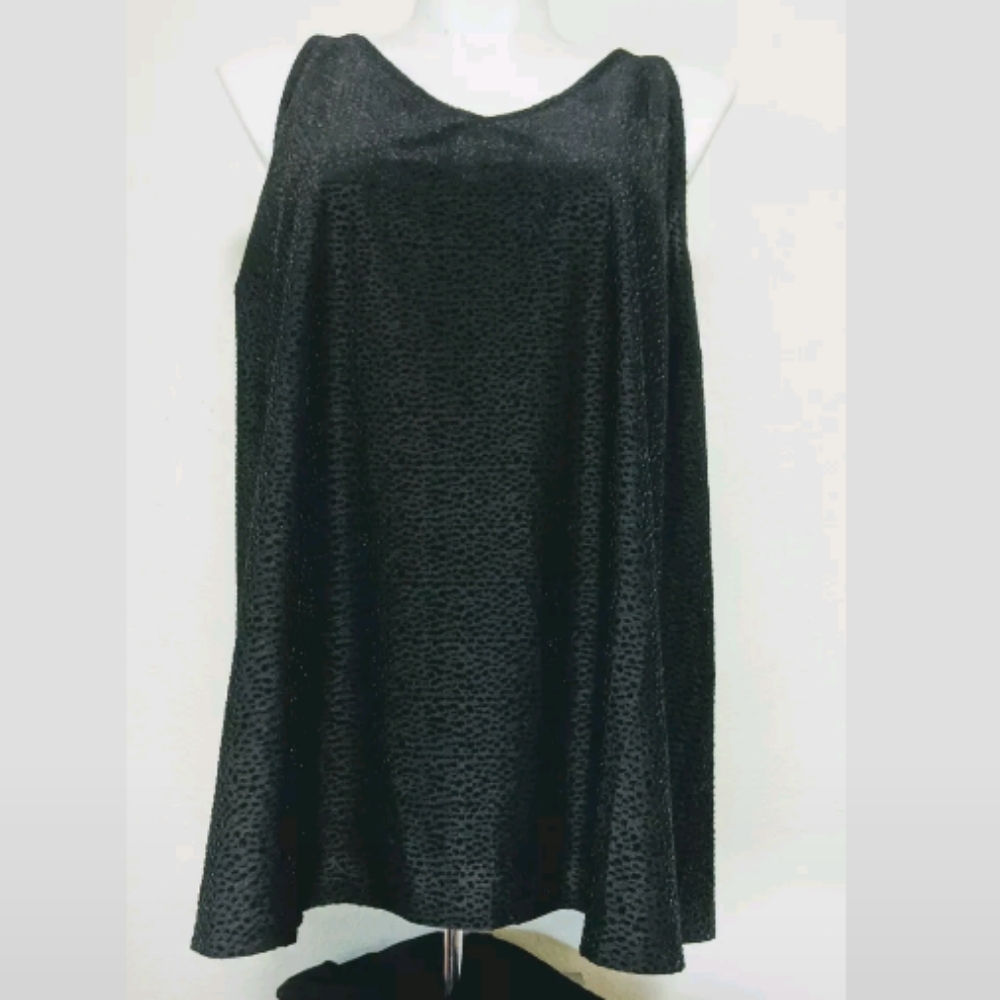 Lane Bryant Textured V-neck Swing Tank